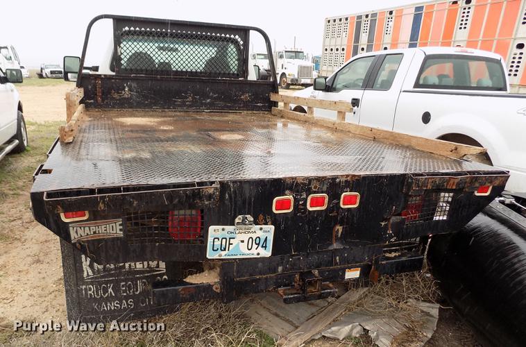 image for item FG9448 2009 Ford F350 Super Duty XL flatbed pickup truck