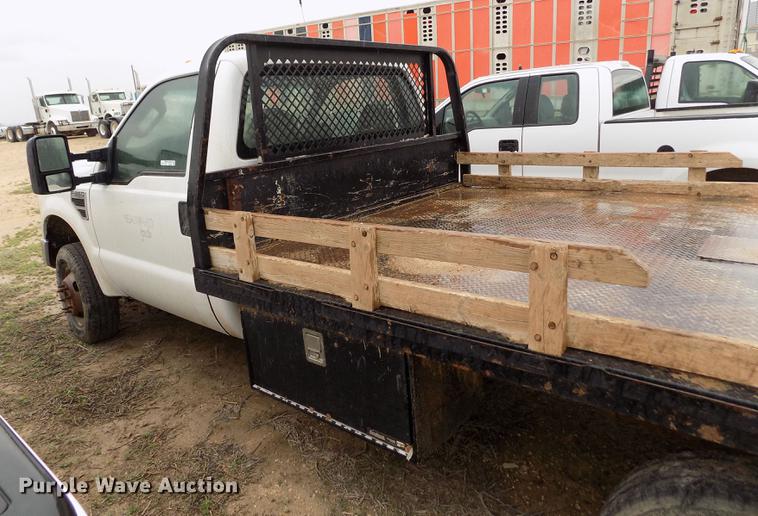 image for item FG9448 2009 Ford F350 Super Duty XL flatbed pickup truck