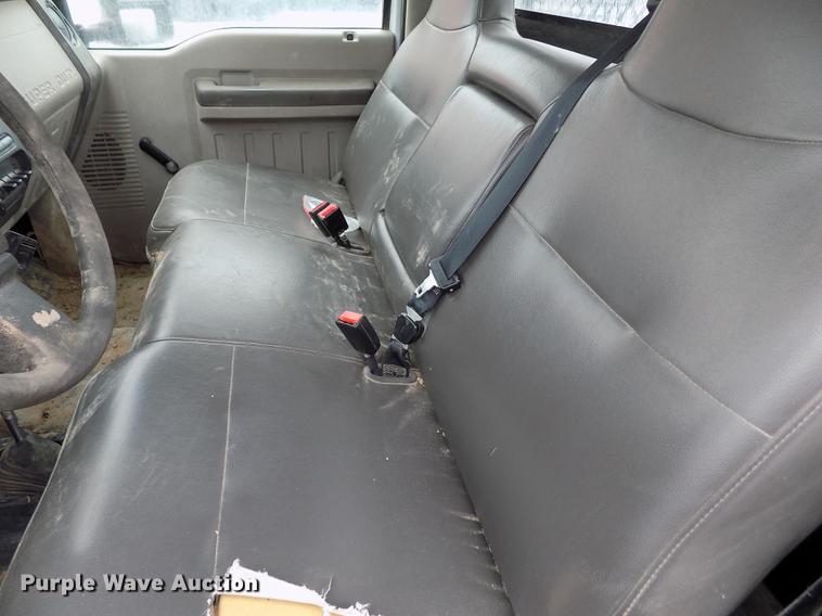 image for item FG9448 2009 Ford F350 Super Duty XL flatbed pickup truck