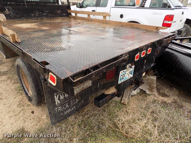 image for item FG9448 2009 Ford F350 Super Duty XL flatbed pickup truck