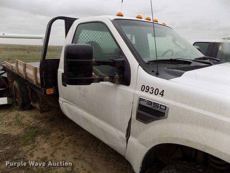 image for item FG9448 2009 Ford F350 Super Duty XL flatbed pickup truck