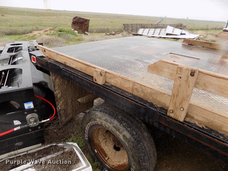 image for item FG9448 2009 Ford F350 Super Duty XL flatbed pickup truck