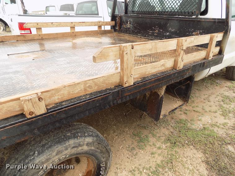 image for item FG9448 2009 Ford F350 Super Duty XL flatbed pickup truck