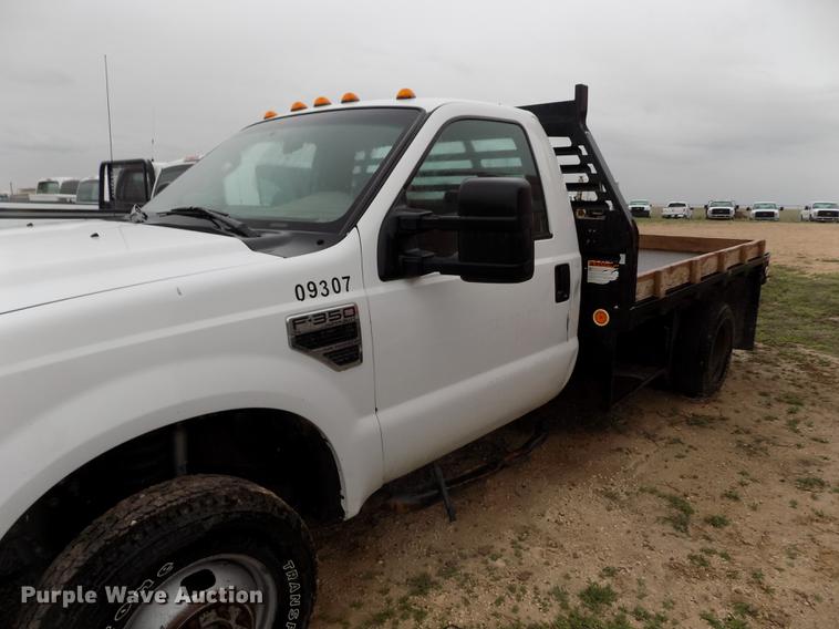 image for item FG9449 2009 Ford F350 Super Duty XL flatbed pickup truck