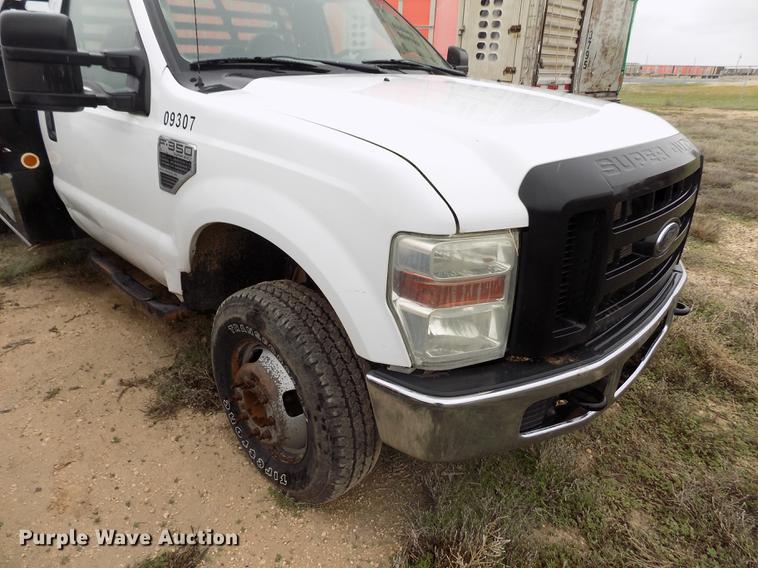 image for item FG9449 2009 Ford F350 Super Duty XL flatbed pickup truck
