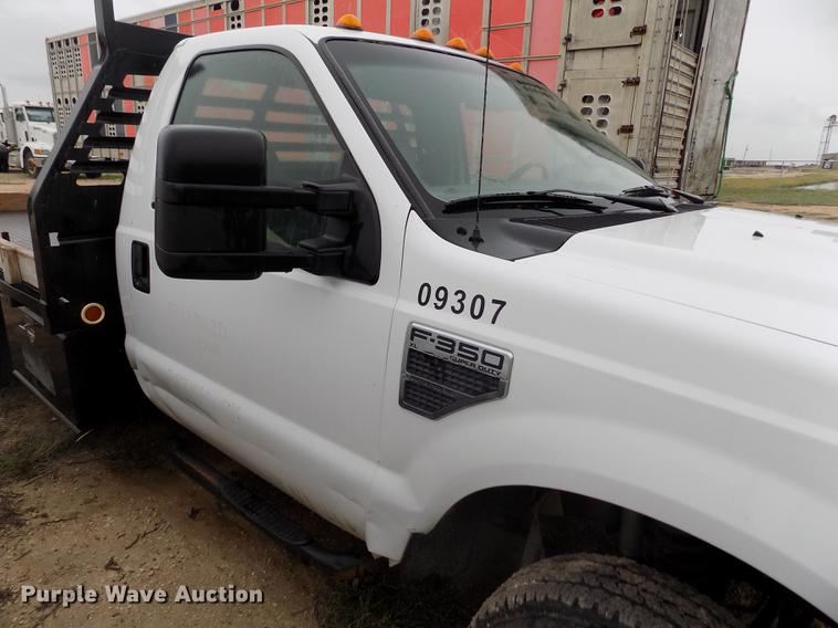 image for item FG9449 2009 Ford F350 Super Duty XL flatbed pickup truck
