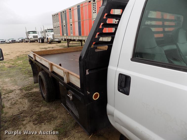 image for item FG9449 2009 Ford F350 Super Duty XL flatbed pickup truck
