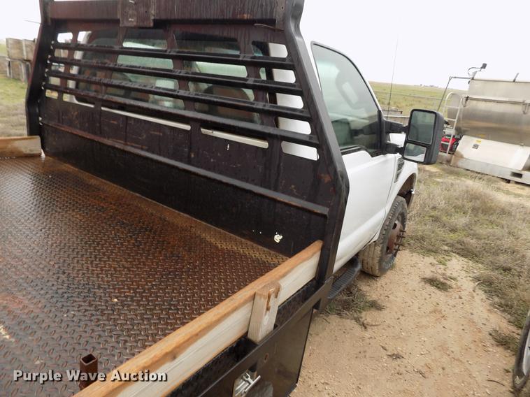 image for item FG9449 2009 Ford F350 Super Duty XL flatbed pickup truck