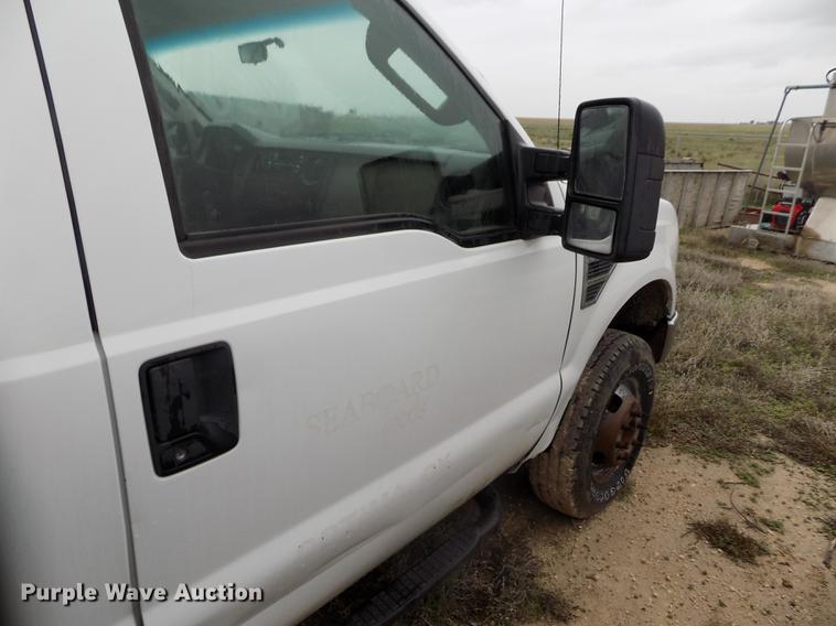 image for item FG9449 2009 Ford F350 Super Duty XL flatbed pickup truck