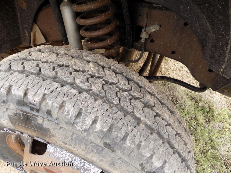 image for item FG9449 2009 Ford F350 Super Duty XL flatbed pickup truck