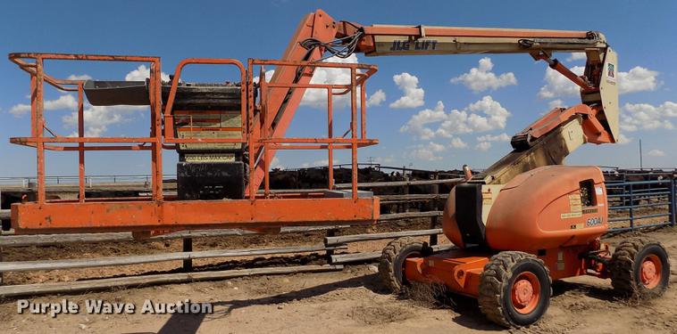 image for item FG9492 1999 JLG 600AJ boom lift