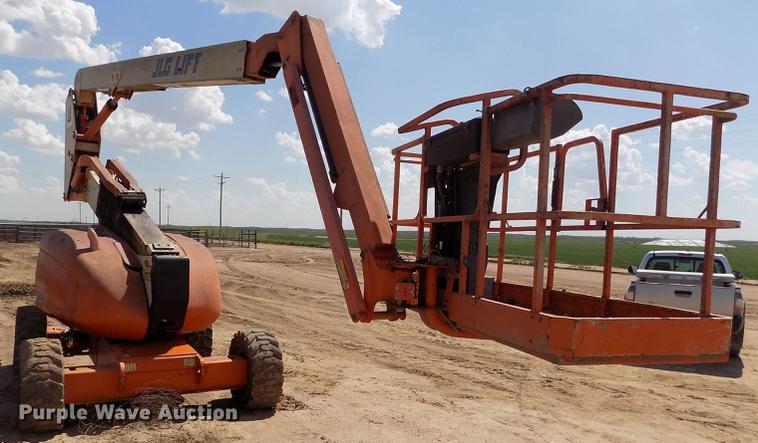 image for item FG9492 1999 JLG 600AJ boom lift