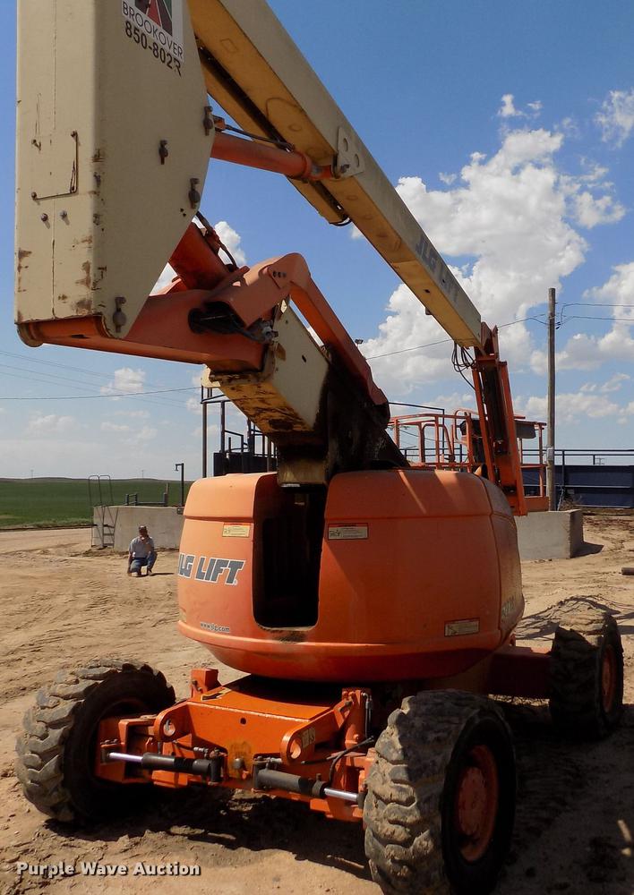 image for item FG9492 1999 JLG 600AJ boom lift