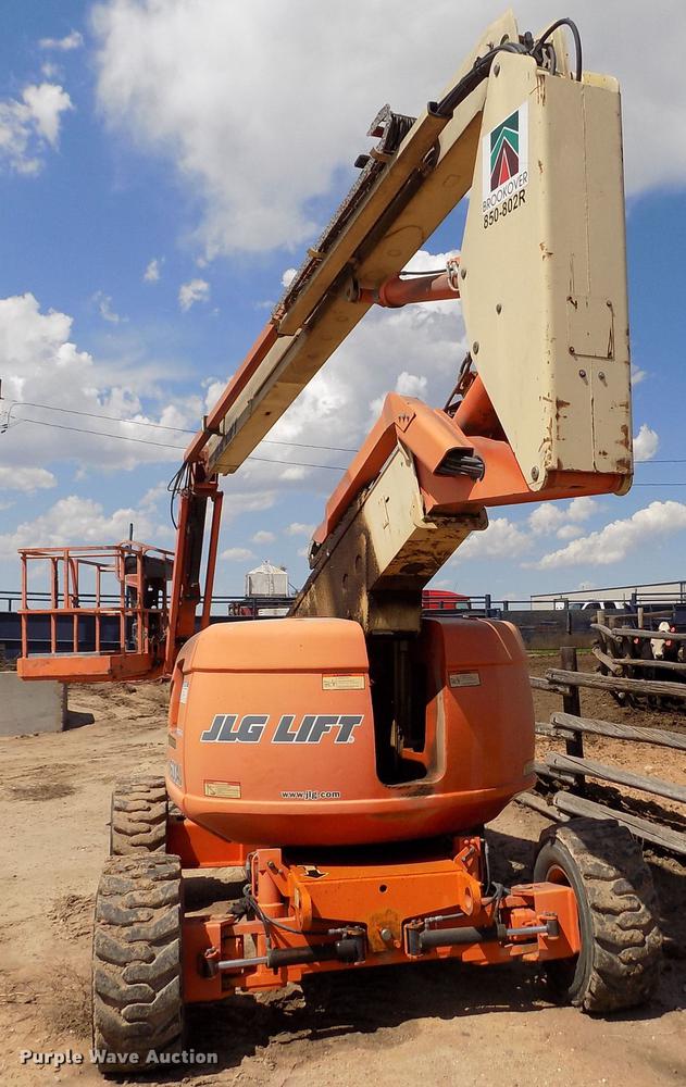 image for item FG9492 1999 JLG 600AJ boom lift