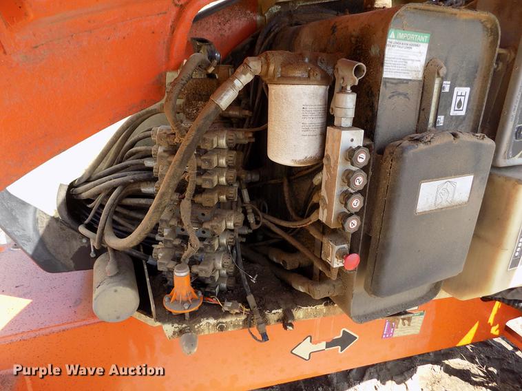 image for item FG9492 1999 JLG 600AJ boom lift