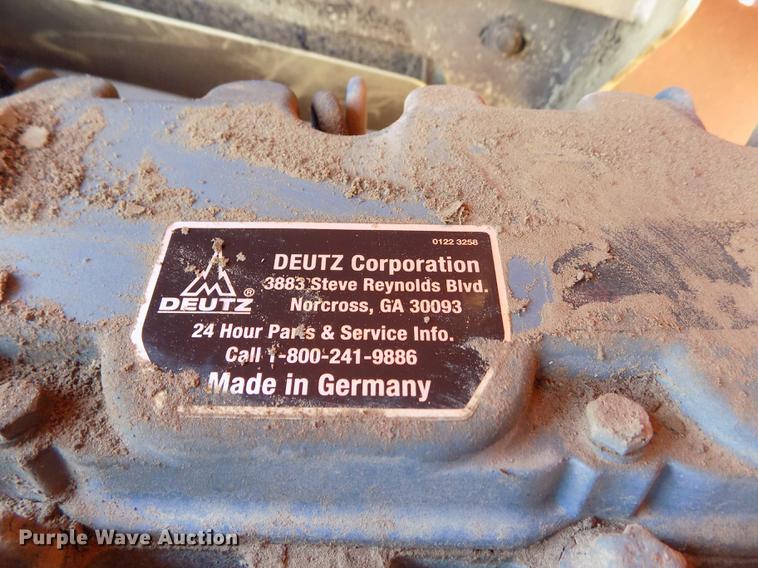 image for item FG9492 1999 JLG 600AJ boom lift