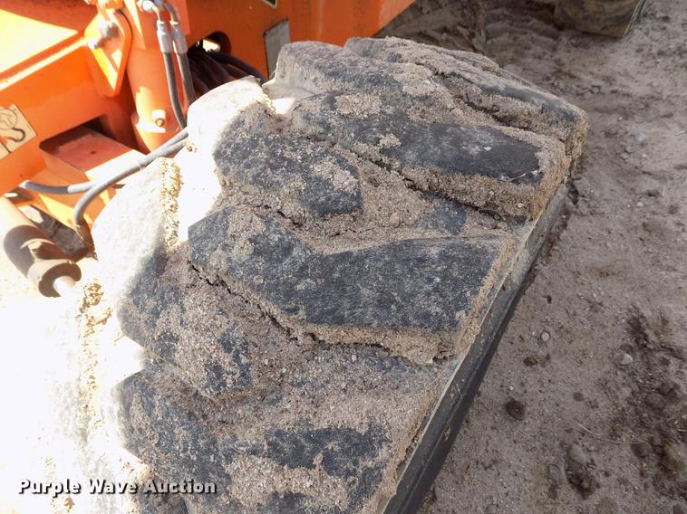 image for item FG9492 1999 JLG 600AJ boom lift