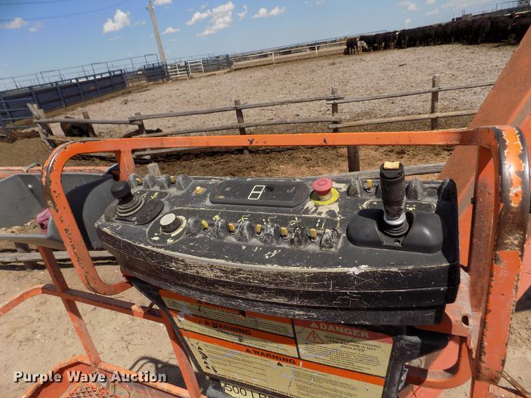 image for item FG9492 1999 JLG 600AJ boom lift