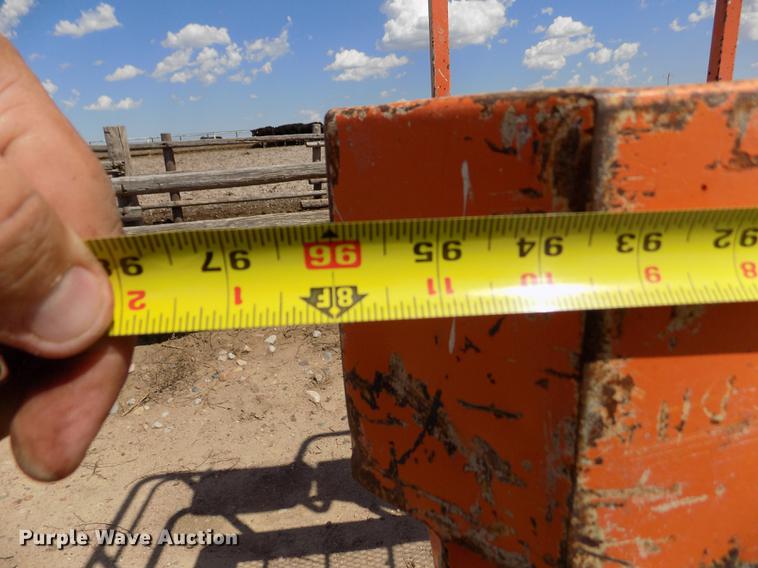 image for item FG9492 1999 JLG 600AJ boom lift