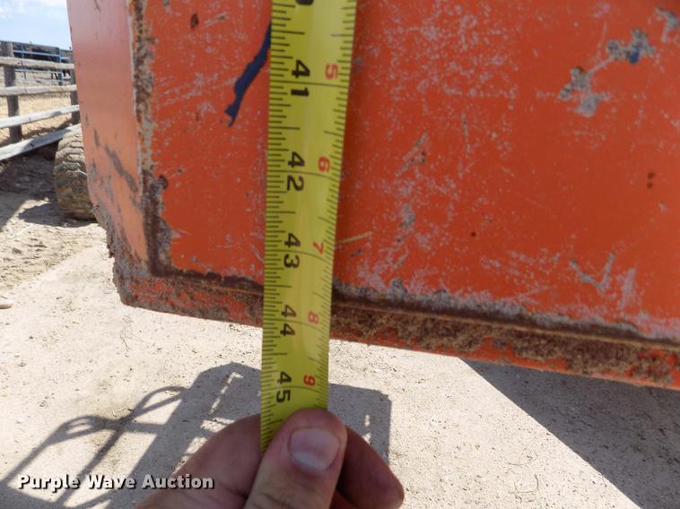 image for item FG9492 1999 JLG 600AJ boom lift