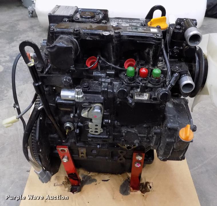image for item FH9165 2012 Yanmar 3TNM72-A 0.904L three cylinder diesel engine