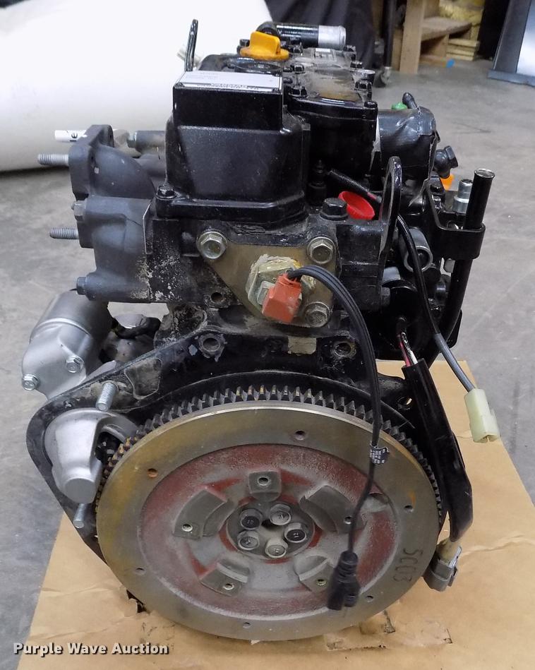 image for item FH9165 2012 Yanmar 3TNM72-A 0.904L three cylinder diesel engine