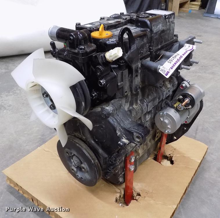 image for item FH9165 2012 Yanmar 3TNM72-A 0.904L three cylinder diesel engine