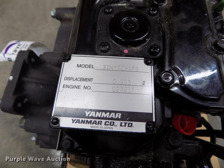 image for item FH9165 2012 Yanmar 3TNM72-A 0.904L three cylinder diesel engine