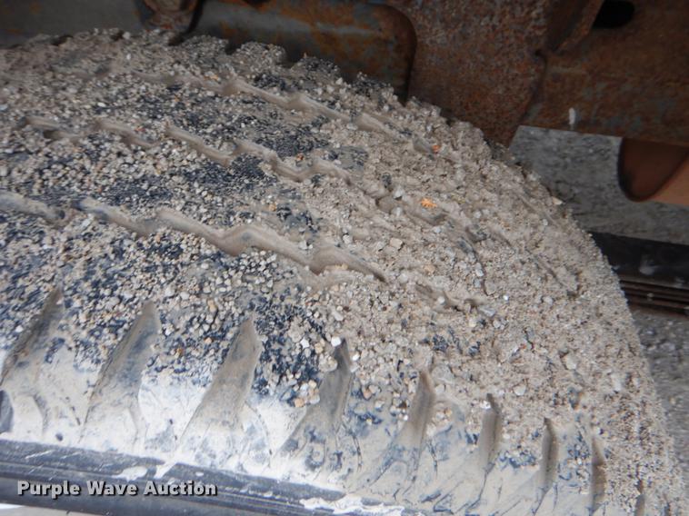 image for item FH9323 2009 GMC Sierra 2500HD Crew Cab pickup truck