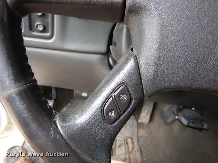 image for item FH9324 2006 Chevrolet Silverado 2500HD Ext. Cab pickup truck