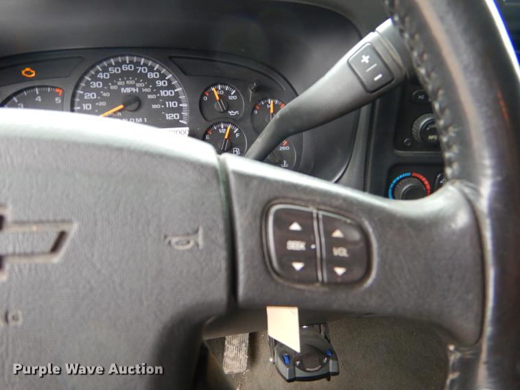 image for item FH9324 2006 Chevrolet Silverado 2500HD Ext. Cab pickup truck