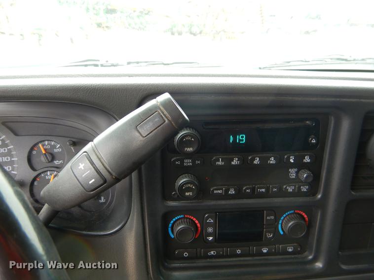 image for item FH9324 2006 Chevrolet Silverado 2500HD Ext. Cab pickup truck