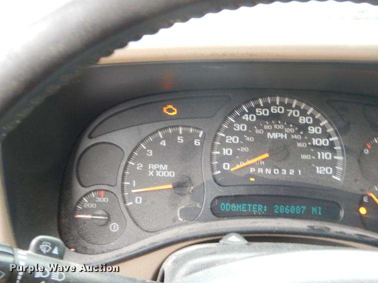 image for item FH9325 2006 GMC Sierra 2500HD Ext. Cab pickup truck