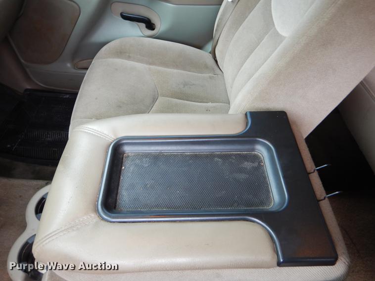 image for item FH9325 2006 GMC Sierra 2500HD Ext. Cab pickup truck