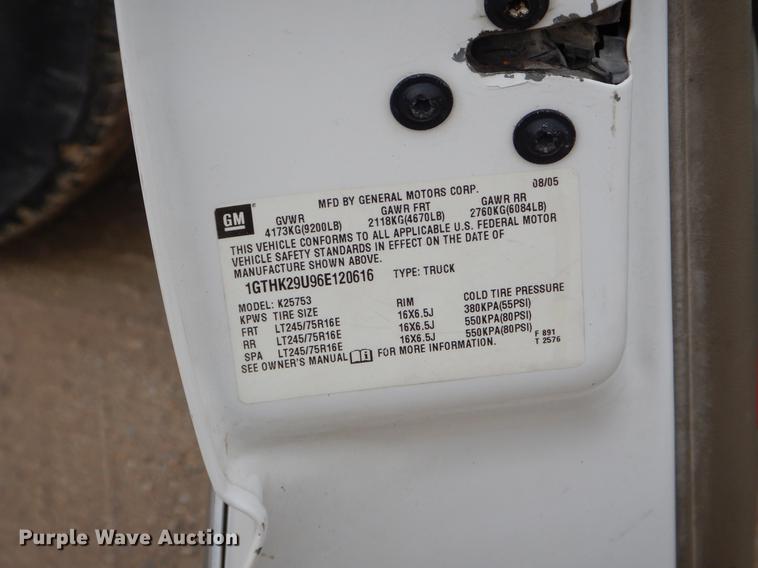 image for item FH9325 2006 GMC Sierra 2500HD Ext. Cab pickup truck