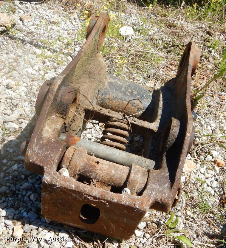 image for item FH9443 (2) hydraulic quick couplers