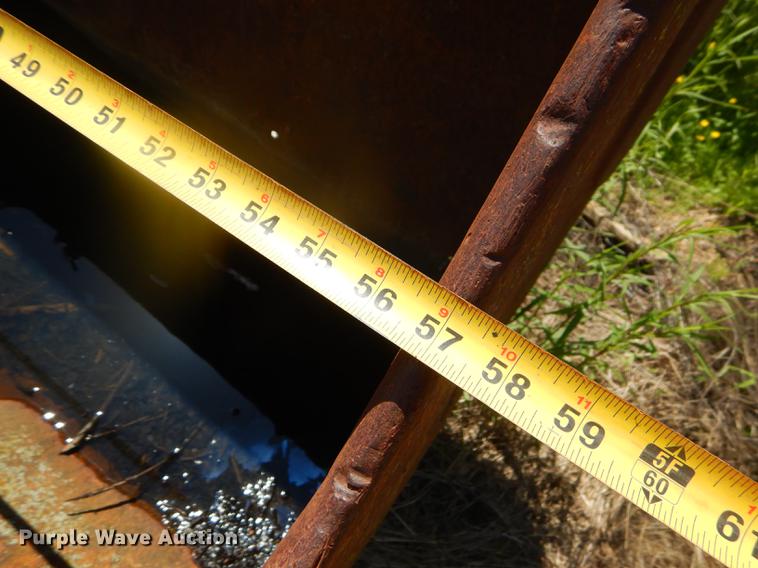 image for item FH9448 58"W bucket