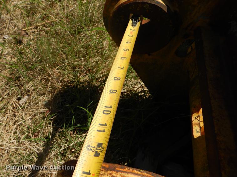 image for item FH9448 58"W bucket