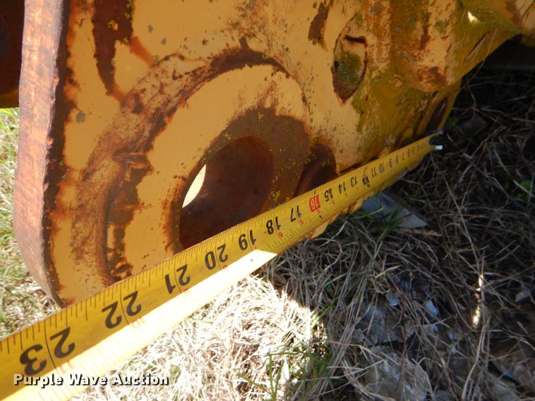 image for item FH9448 58"W bucket