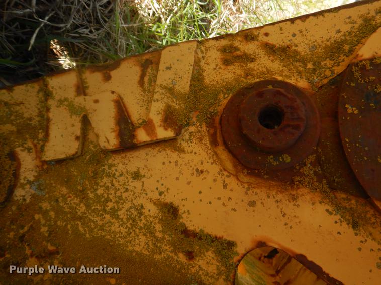 image for item FH9448 58"W bucket