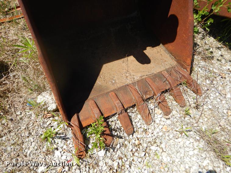 image for item FH9451 34"W bucket