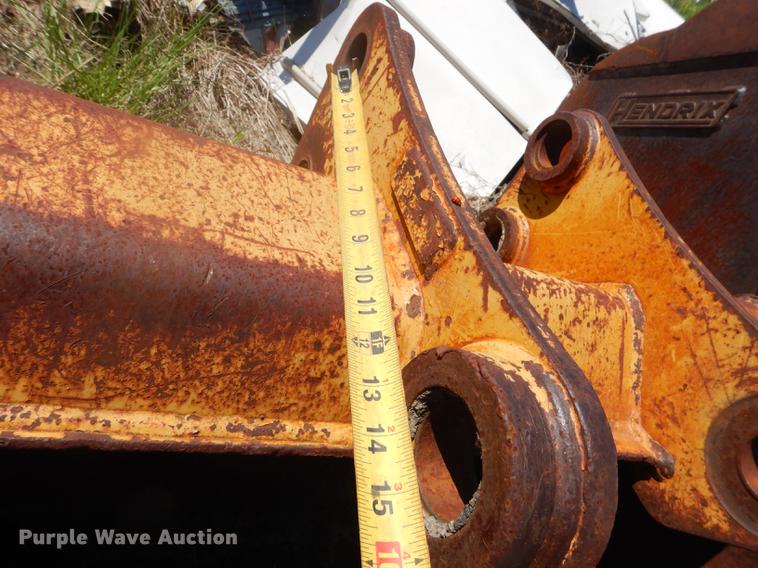 image for item FH9451 34"W bucket