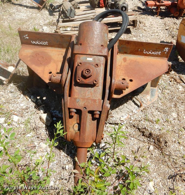 image for item FH9453 Melroe 2500 skid steer hammer