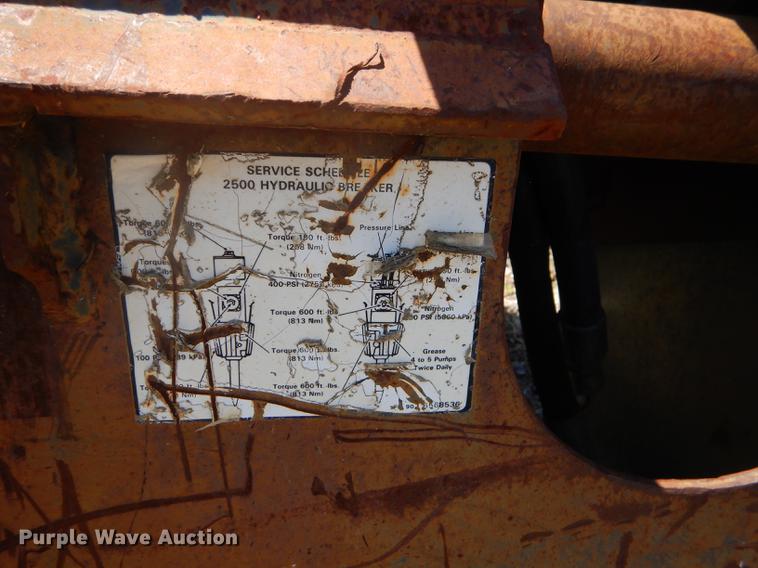 image for item FH9453 Melroe 2500 skid steer hammer