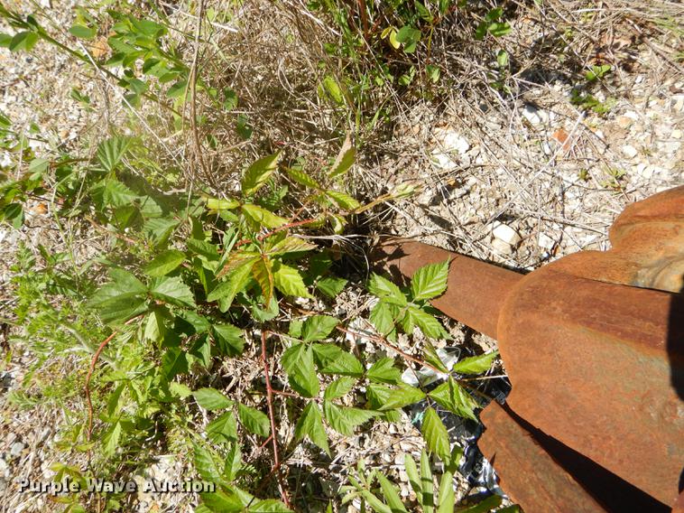 image for item FH9453 Melroe 2500 skid steer hammer