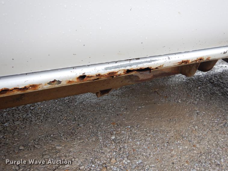 image for item FH9456 2004 Chevrolet Silverado 3500 Crew Cab pickup truck