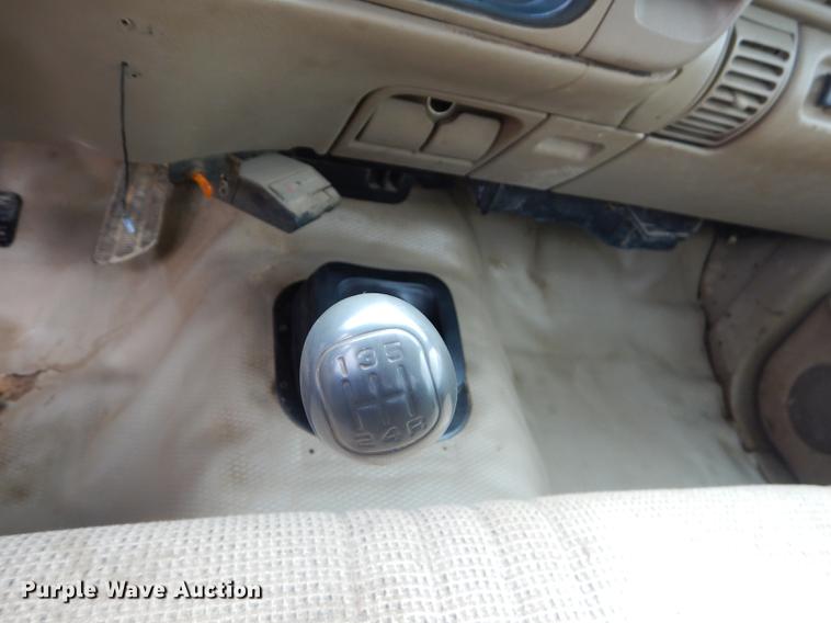 image for item FH9457 1999 Chevrolet C3500 flatbed pickup truck