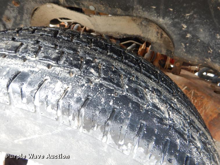 image for item FH9457 1999 Chevrolet C3500 flatbed pickup truck