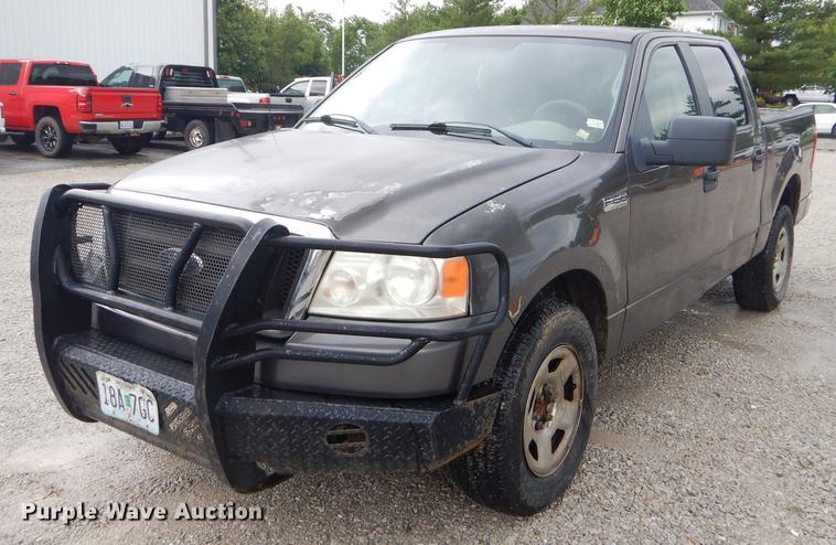 image for item FH9458 2007 Ford F150 XLT SuperCrew pickup truck