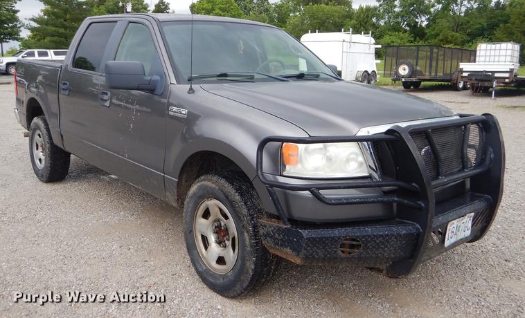 image for item FH9458 2007 Ford F150 XLT SuperCrew pickup truck